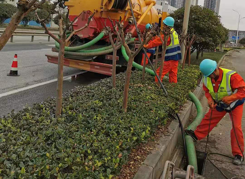 施甸市政管道清淤
